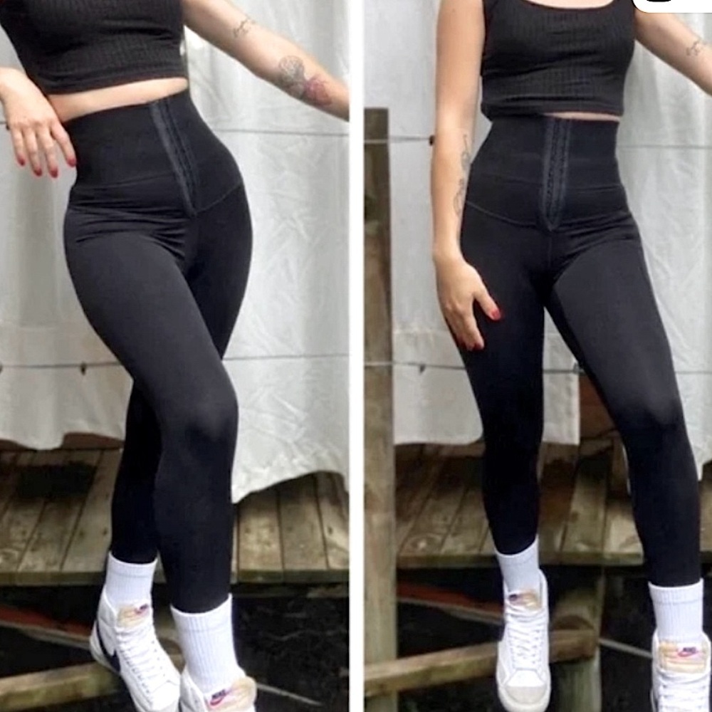 Athletics Motion Magic Waist 2-in-1 Leggings - Picture 7 of 11